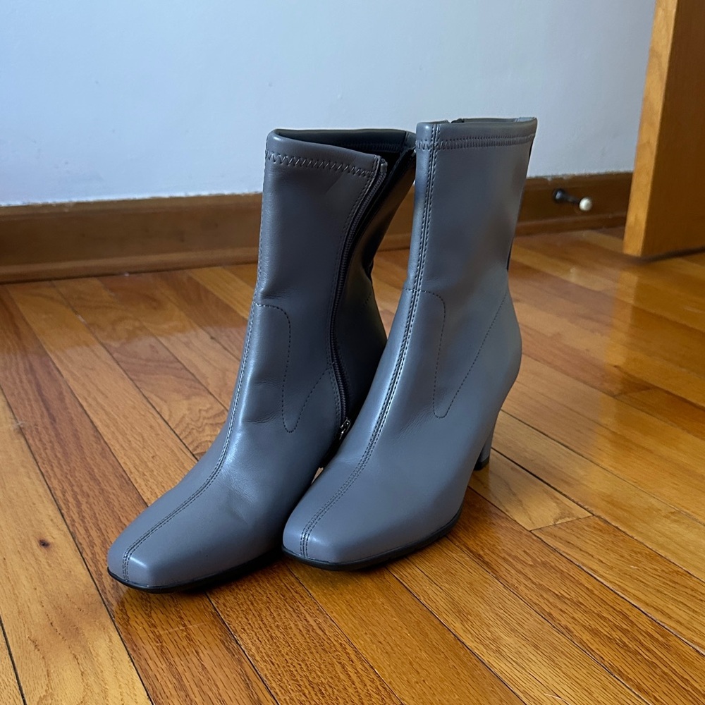 AEROSOLES Gray Heeled Boots for Women. BRAND NEW